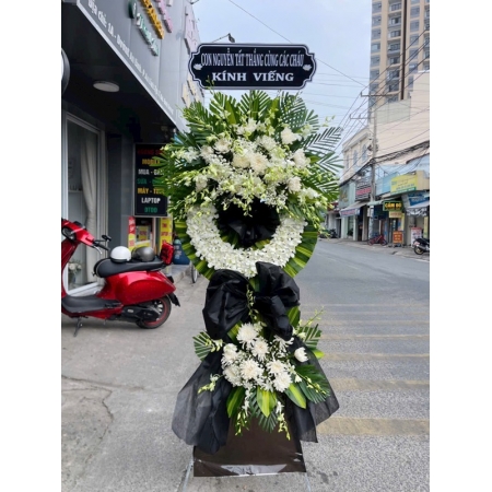 Thiên Thu Lặng Lẽ